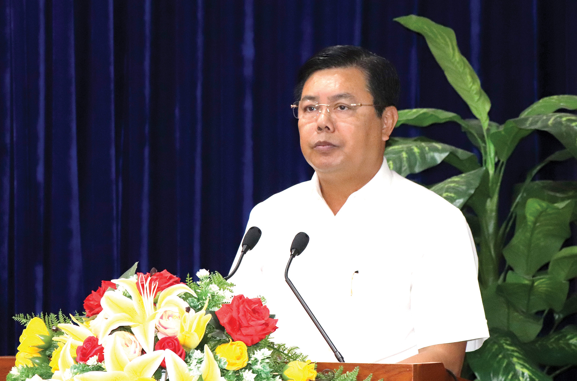 Đồng chí Nguyễn Tiến Hải - Ủy viên Trung ương Đảng, Bí thư Tỉnh ủy, Chủ tịch HĐND tỉnh Cà Mau tại Hội nghị Sơ kết công tác 6 tháng đầu năm, xây dựng phương hướng nhiệm vụ 6 tháng cuối năm 2023.